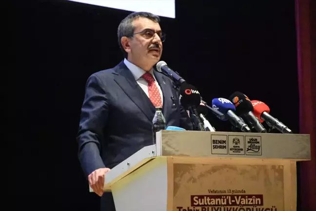 Milli Eğitim Bakanı Yusuf Tekin, Manevi Mimarların Yetişmemesi Konusunda Endişeli
