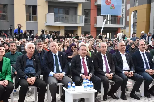 Kepez ve Santral Mahallesi Kentsel Dönüşüm Projesi'nde 570 Konutun Anahtarı Teslim Edildi