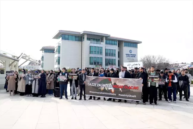 MÜ İlahiyat Fakültesi öğrencileri İsrail'in Gazze saldırılarını protesto etti