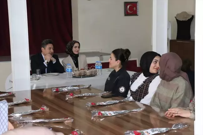 Hizan'da 8 Mart Dünya Kadınlar Günü programı düzenlendi