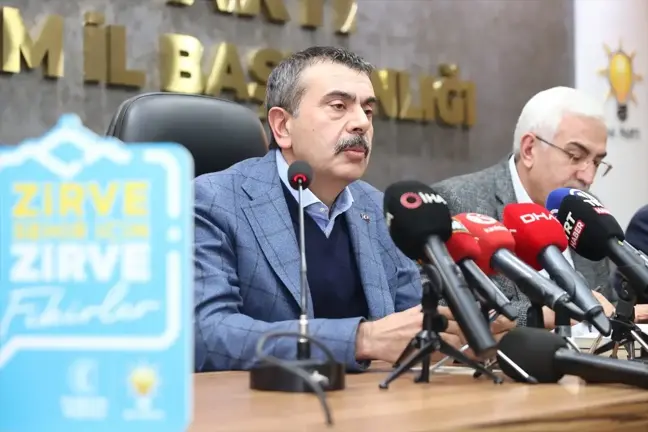 Milli Eğitim Bakanı Yusuf Tekin, Erzurum'da başlatılan 'Zirve şehir için zirve fikirler' projesine destek verdi