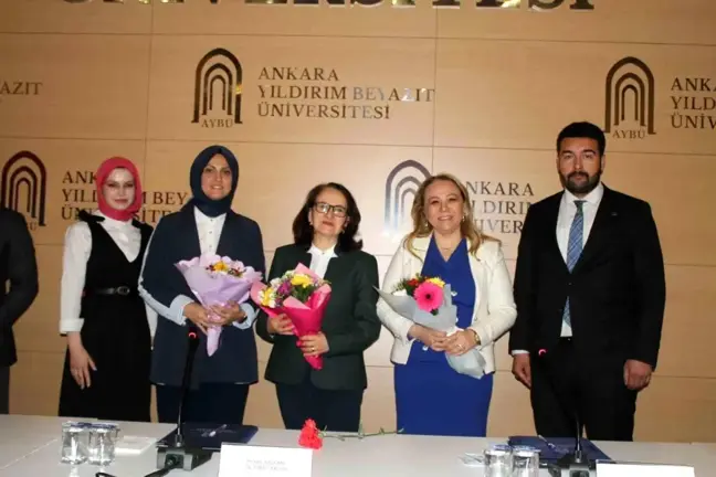 Ankara Yıldırım Beyazıt Üniversitesi'nde 'Çalışma Hayatında Kadın Paneli' düzenlendi