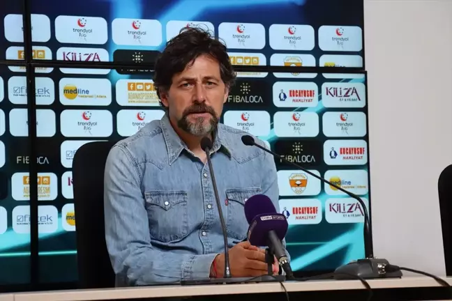 Adanaspor ve Sakaryaspor Berabere Kaldı