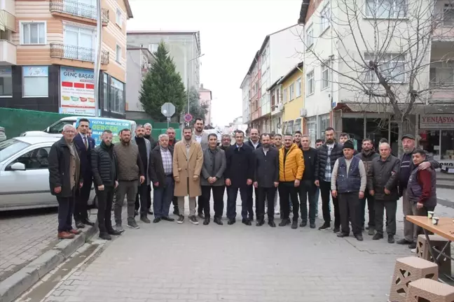 Cumhur İttifakı'nın AK Parti'den Derince Belediye Başkan adayı İbrahim Şirin, esnafa projelerini anlattı
