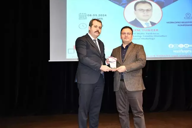 Sağlık Bakanlığı Yönetim Hizmetleri Genel Müdür Yardımcısı Adem Tuncer, Vezirköprü'de öğrencilerle buluştu