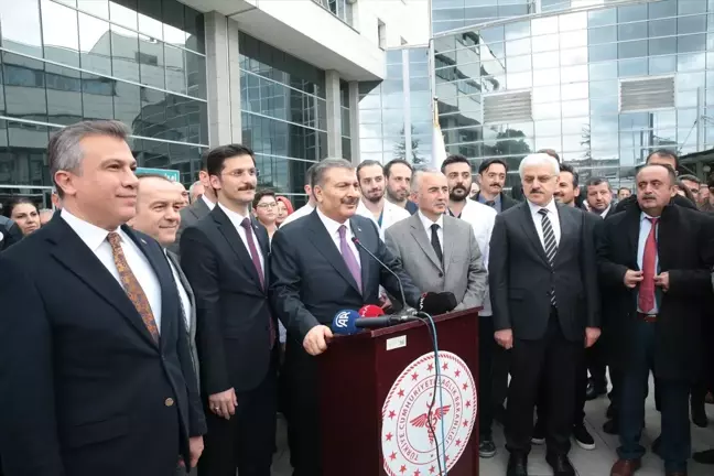 Sağlık Bakanı Fahrettin Koca, Yan Dal Uzmanlığı İçin Mecburi Hizmet Düzenlemesi Yapılacağını Açıkladı