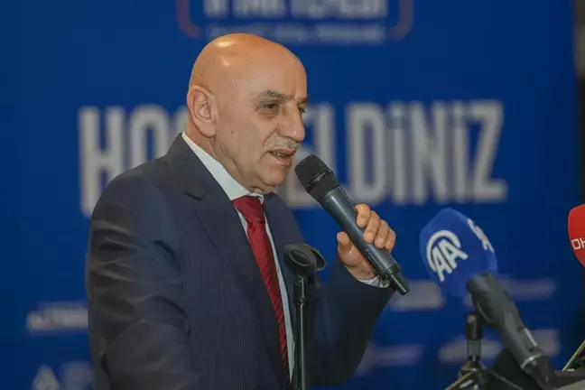 Turgut Altınok Ankara Mobilyacılar, Lakeciler Esnaf ve Sanatkarlar Odası İftar Programına Katıldı