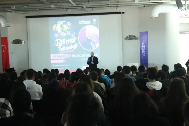 Milli Eğitim Bakanı Yusuf Tekin, Kuzeyşehir Alev Alatlı Eğitim ve Sanat Merkezi'nin açılışına katıldı