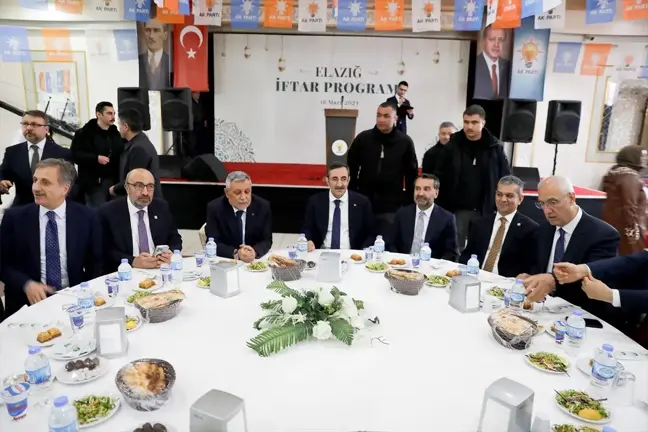 Cumhurbaşkanı Yardımcısı Cevdet Yılmaz: 31 Mart'ta yeni bir demokrasi şöleni yaşayacağız
