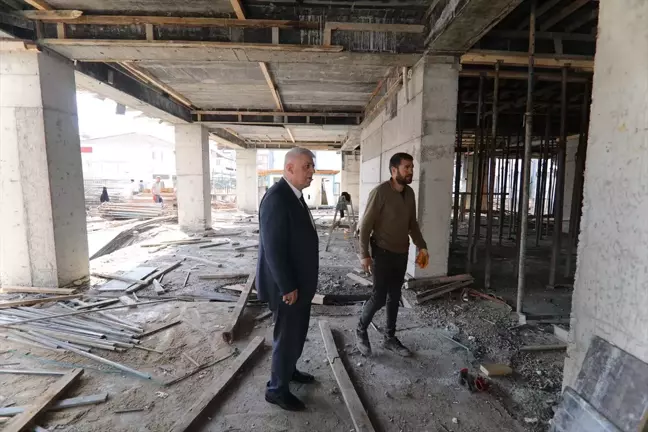 Sakarya'da Fevzi Kılıç Kütüphane ve Etüt Merkezi İnşaatı Devam Ediyor