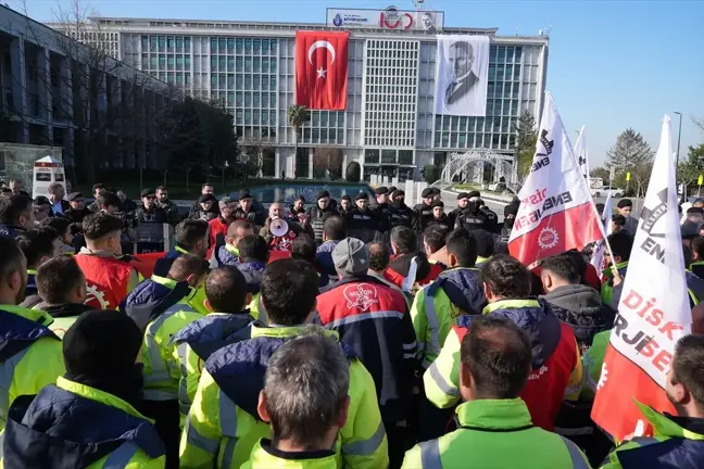 İstanbul Enerji A.Ş. İşçileri Maaş Zammı Taleplerini Protesto Etti