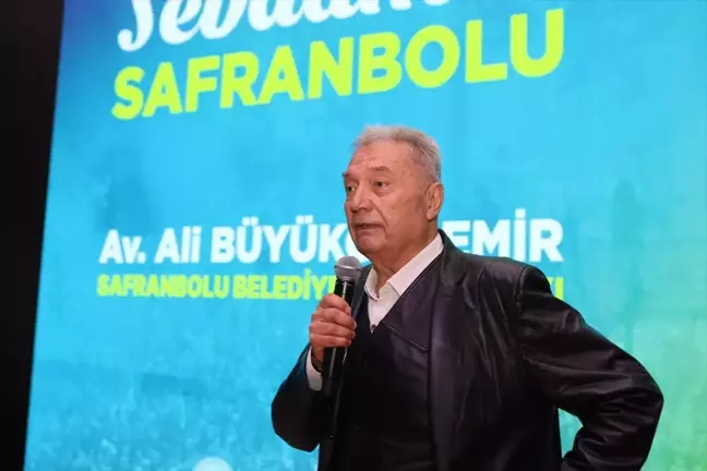 Eski Safranbolu Belediye Başkanları AK Parti Belediye Başkan Adayı Büyüközdemir'e Destek Verdi