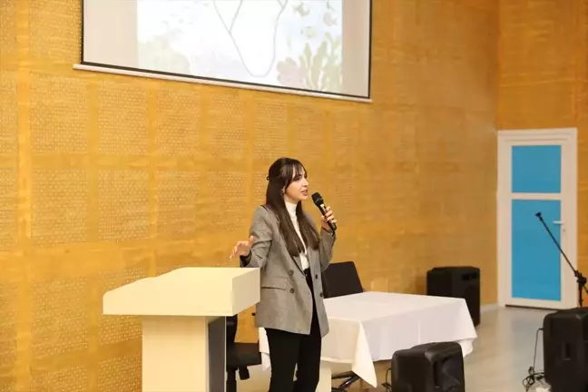 Bitlis Eren Üniversitesinde Kariyer Sürecinde Hedef Belirleme ve Hedefe Giden Yollar Semineri Düzenlendi