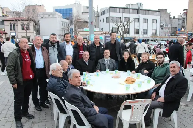 Teksüt Bandırmaspor Taraftarlar Derneği İftar Yemeği Verdi