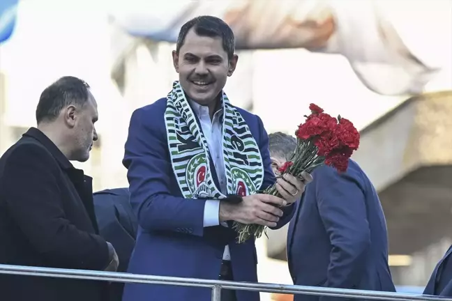 Murat Kurum, İmamoğlu'nu eleştirdi: 'Cevap veremeyeceği soruları sorarlar diye televizyon programlarına katılamıyor'