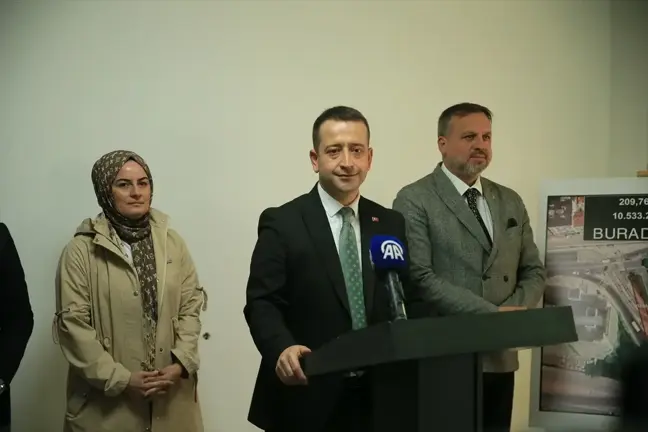 AK Parti İzmit Belediye Başkan Adayı Muharrem Tutuş Basın Toplantısı Düzenledi