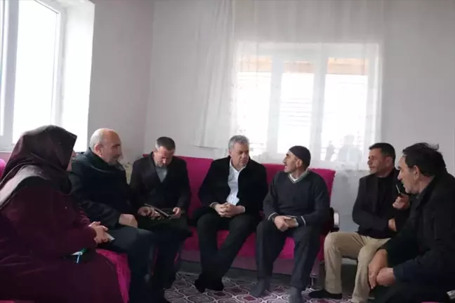 AK Parti Milletvekili Ejder Açıkkapı, Baskil'de şehit ailesini ziyaret etti