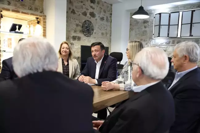 Hamza Dağ, İzmir'de seçim çalışmalarını sürdürdü