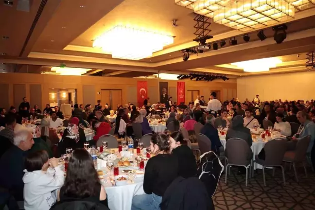 Zonguldak Valisi Koruyucu Ailelerle İftarda Buluştu