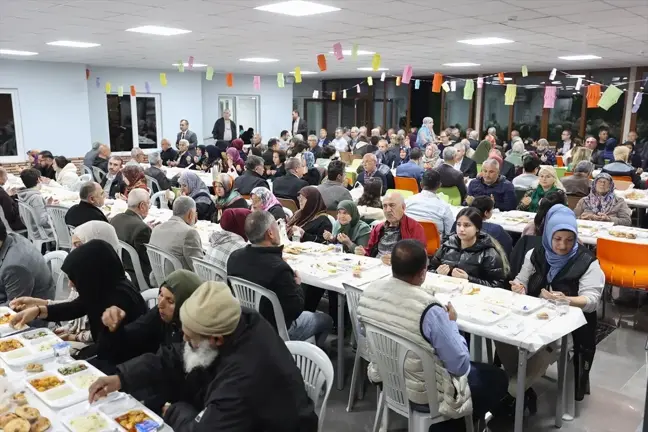 Antalya İl Müftülüğü, şehit ve gazi ailelerini iftarda bir araya getirdi