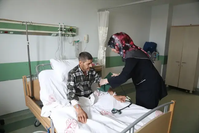 Samsun'da kanser tedavisi gören hastaya yemek borusu yapıldı