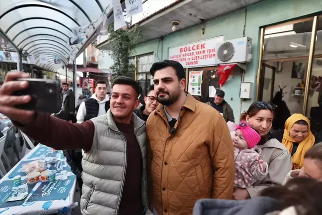 AK Parti Gençlik Kolları Başkanı İnan, Bergama ve Kınık'ta seçim çalışmalarını sürdürdü