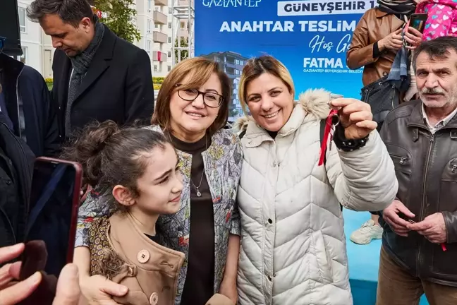 Gaziantep Büyükşehir Belediyesi Güneyşehir Konutları Anahtar Teslim Töreni
