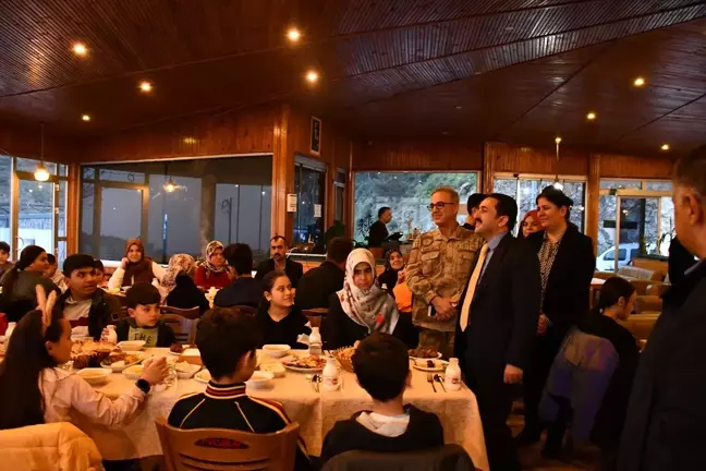 Belen Kaymakamı Yetim Çocuklarla İftarda Buluştu