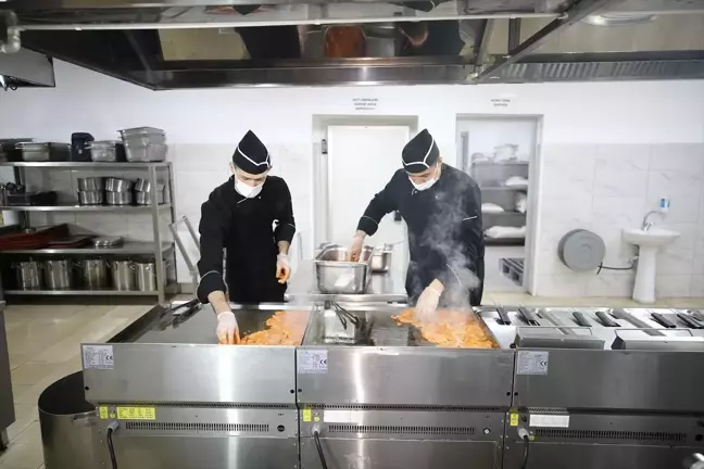 Bingöl'de tam donanımlı Kışla Mutfağı olası afetlerde vatandaşların sıcak AŞ ihtiyacını karşılayacak