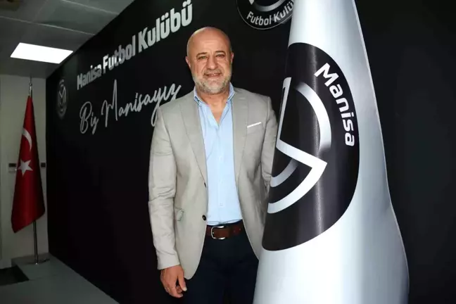 Manisa Futbol Kulübü'nün yeni teknik direktörü Levent Devrim oldu