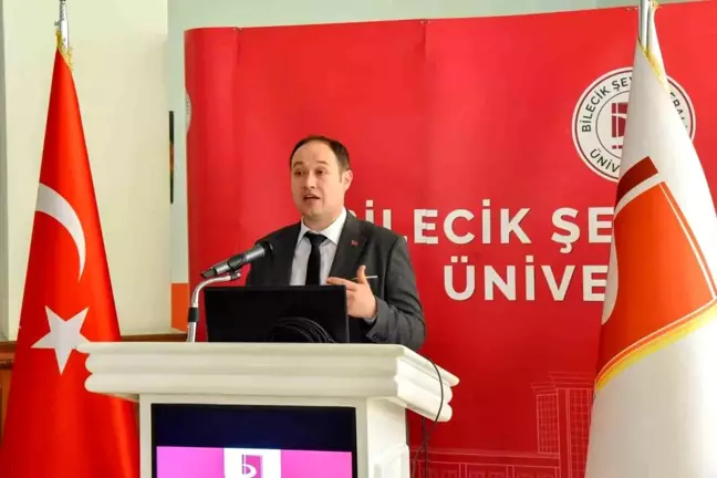 Bilecik Şeyh Edebali Üniversitesi'nde 'Afet Bölgesinde Gezici Kütüphaneler' konulu sunum düzenlendi