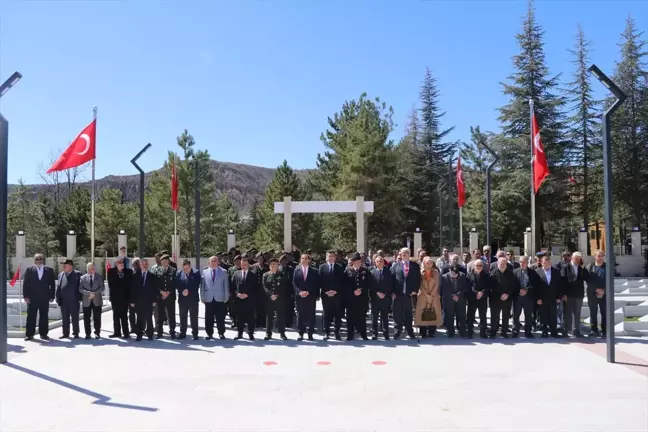 Çankırı'da Ramazan Bayramı dolayısıyla şehitlik ziyaret edildi