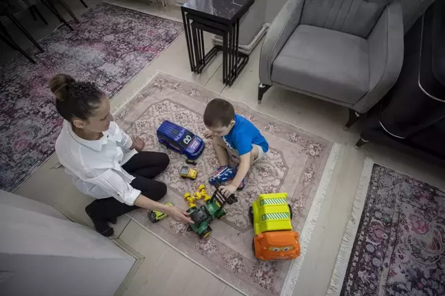 Meme Kanseri Tedavisi Gören Kadın, Akciğer Kanseriyle de Mücadele Ediyor