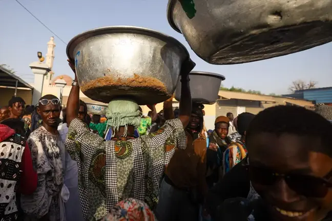 Senegal'de Müridi tarikatının rastalı ve mistik yorumu: Baye Fall topluluğu