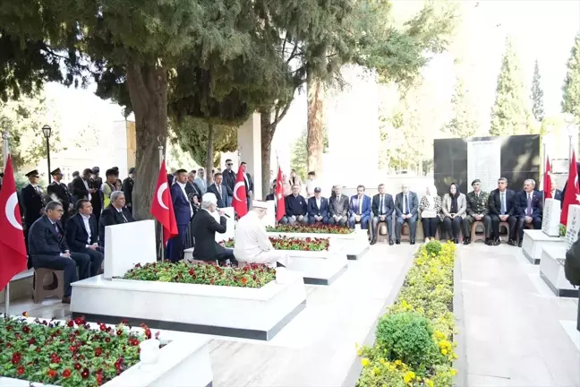 Denizli'de arife gününde şehit mezarları ziyaret edildi