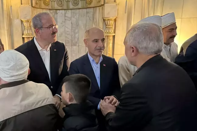 İçişleri Bakan Yardımcısı Mehmet Aktaş, Elazığ'da Bayram Namazı Kıldı