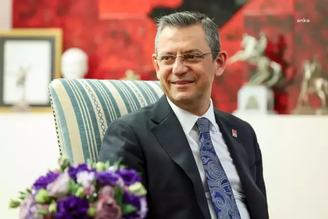 CHP Genel Başkanı Özgür Özel, partisinin önceki genel başkanlarını arayarak bayramlarını kutladı