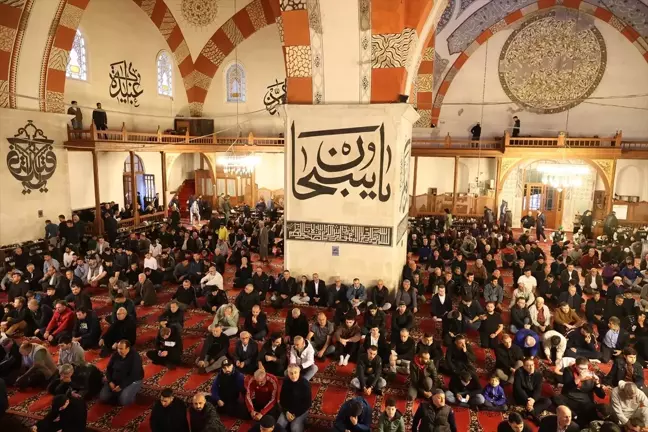 Trakya'da Ramazan Bayramı dolayısıyla camiler doldu