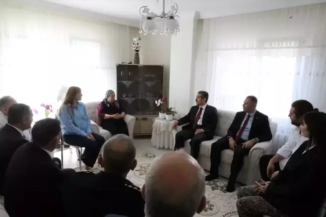 Kırklareli Valisi Birol Ekici, şehit ailesi ve gazileri ziyaret etti