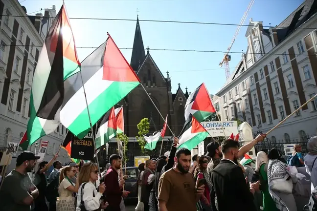 Viyana'da İsrail'in Gazze saldırıları protesto edildi