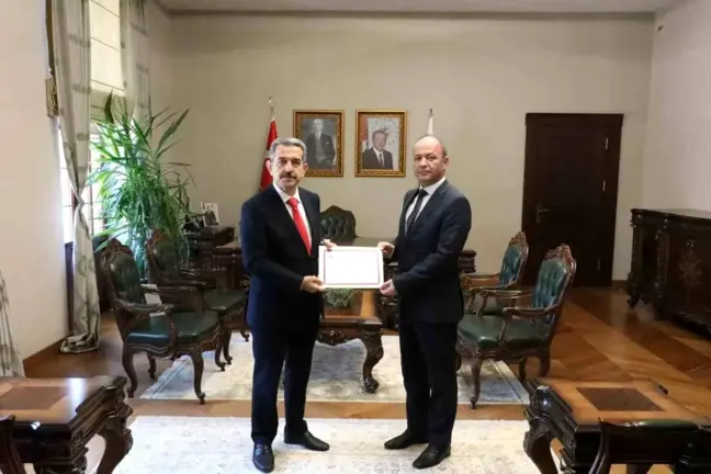 Kırklareli Lüleburgaz İlçe Emniyet Müdürü Osman Ünal Vali Ekici'ye veda ziyaretinde bulundu