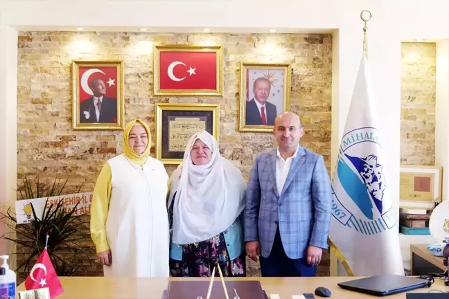 AK Parti Eskişehir Milletvekili ve İl Başkanı Sarıcakaya ve Mihalgazi'ye ziyarette bulundu