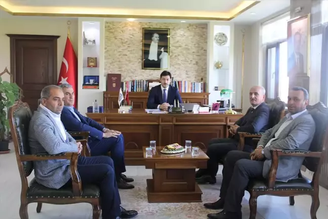 Kale Belediye Başkanı İhsan Özbay, Kaymakam Mustafa Aksoy'u ziyaret etti