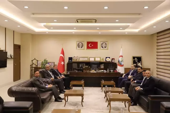 Nizip Kaymakamı Osman Uğurlu, Nizip Belediye Başkanı Ali Doğan'ı ziyaret etti