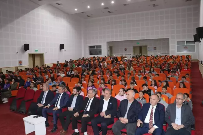 Havza İlçe Milli Eğitim Müdürlüğü tarafından düzenlenen münazara yarışmasının finali gerçekleştirildi