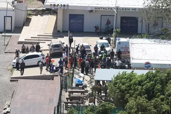 Fırtınada mahsur kalan genç uzaktan kumandalı cankurtaranla kurtarıldı