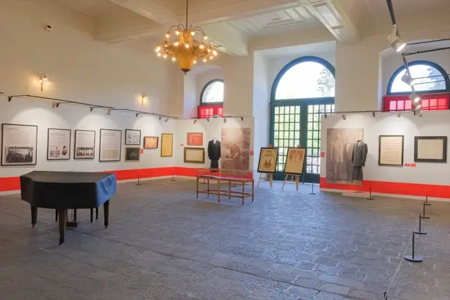İstanbul Beyoğlu Refia Övüç Olgunlaşma Enstitüsü'nden İstiklal Marşı Sergisi