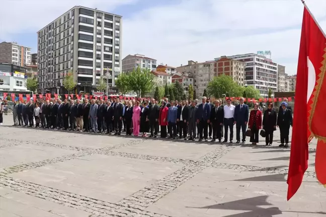 23 Nisan Ulusal Egemenlik ve Çocuk Bayramı Törenleri