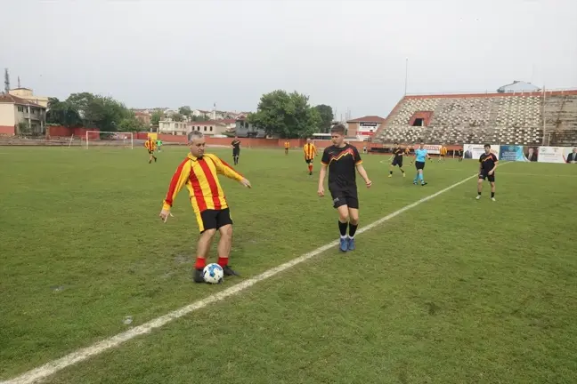 Edirne Lisesi Kuruluş Yıl Dönümünde Dostluk Maçı Yapıldı