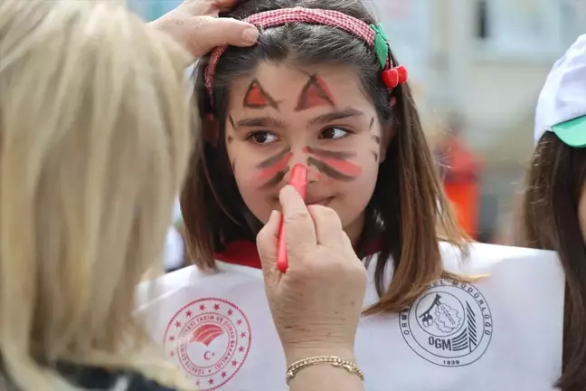 Yeşil Vatan Tırı Sakarya'da çocukları bilinçlendirdi